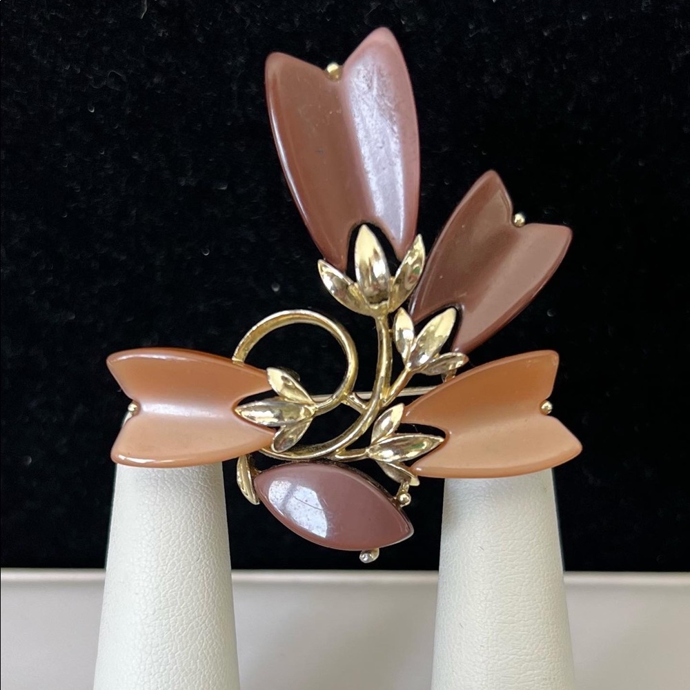 Vintage Lisner Signed Tulip Flower Brooch